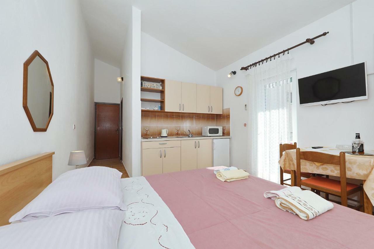 Apartments Vedrana Biograd Na Moru Εξωτερικό φωτογραφία